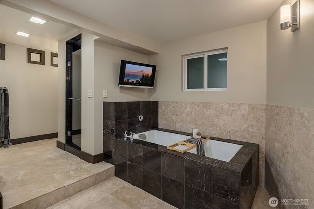 15733 25th Avenue SW, Burien, WA 98166