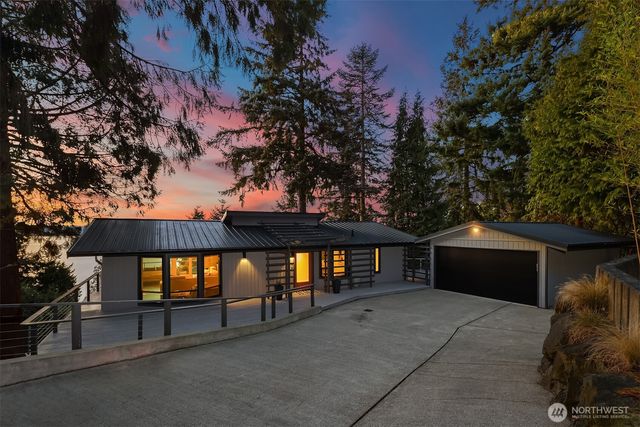 15733 25th Avenue SW, Burien, WA 98166