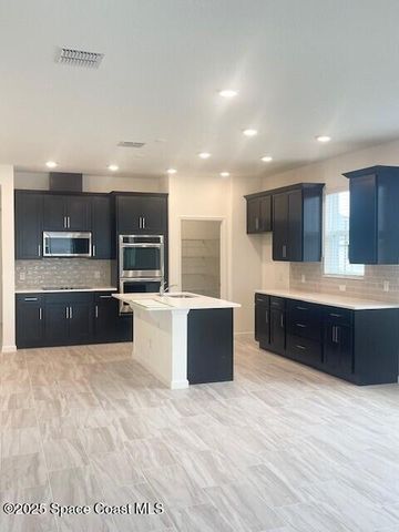 1726 Kylar Drive NW, Palm Bay, FL 32907