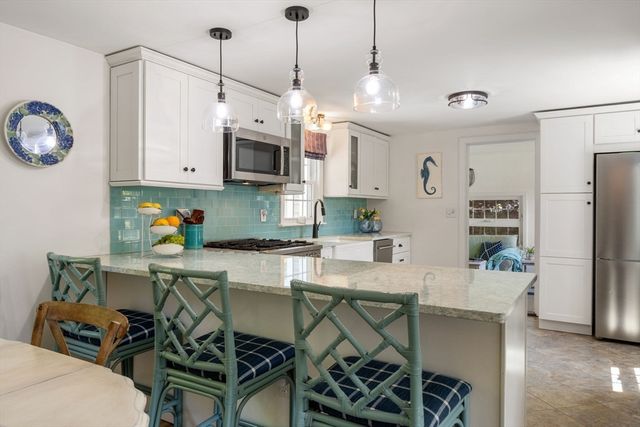 56 Crowes Purchase Rd, Yarmouth, MA 02673