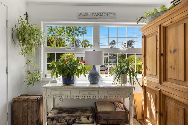56 Crowes Purchase Rd, Yarmouth, MA 02673