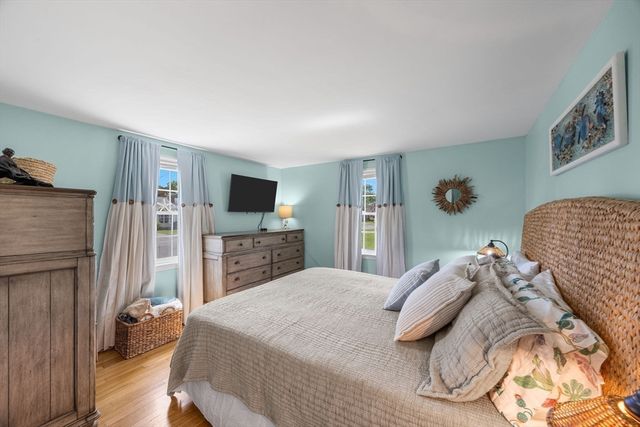 56 Crowes Purchase Rd, Yarmouth, MA 02673