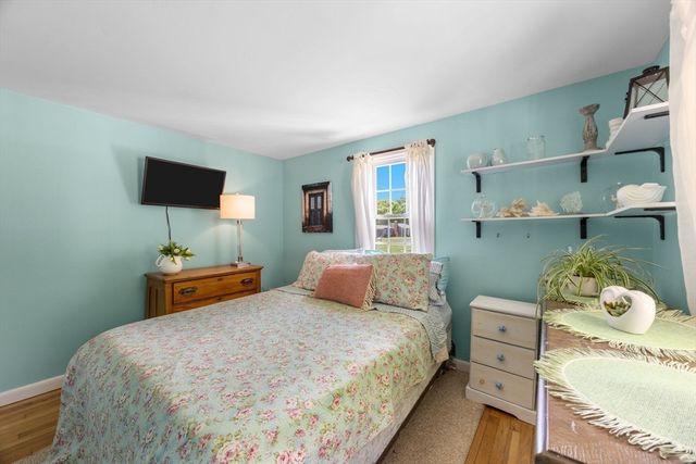 56 Crowes Purchase Rd, Yarmouth, MA 02673