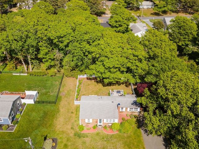 56 Crowes Purchase Rd, Yarmouth, MA 02673