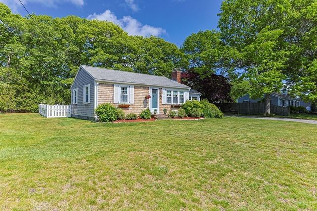 56 Crowes Purchase Rd, Yarmouth, MA 02673