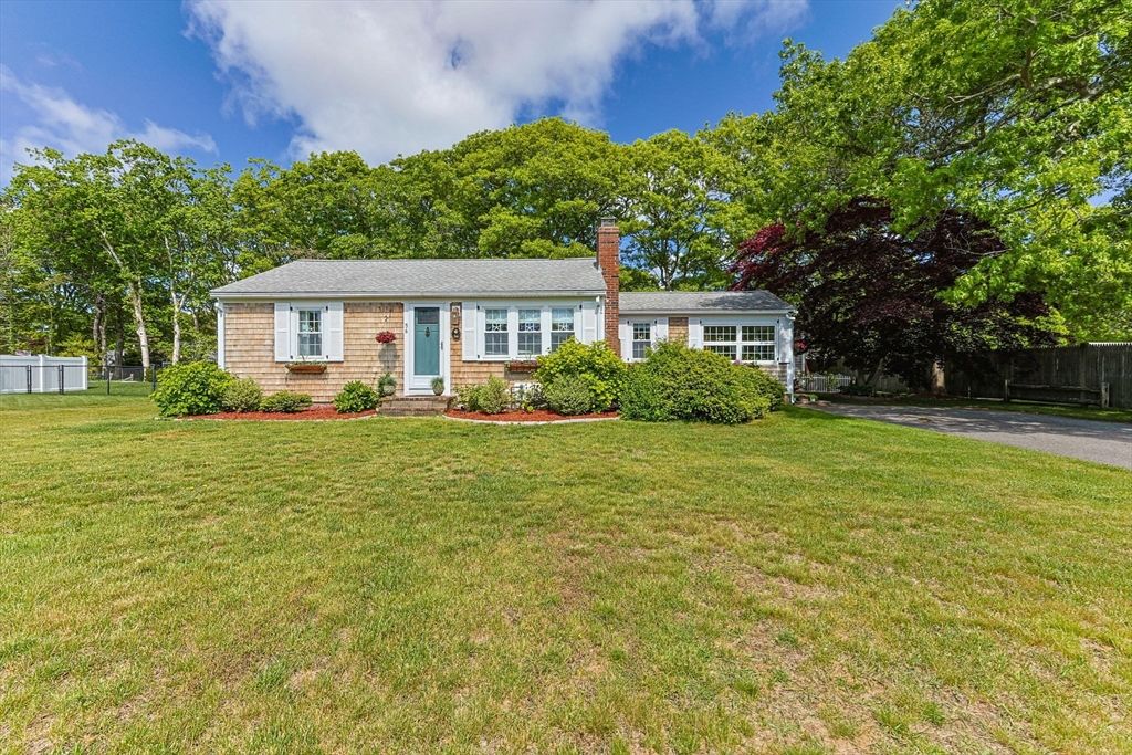 56 Crowes Purchase Rd, Yarmouth, MA 02673