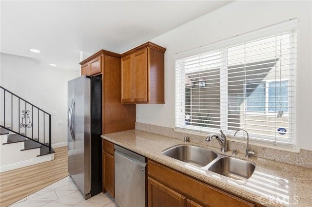 1133 S Hoover 416, Los Angeles, CA 90006