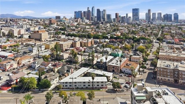 1133 S Hoover 416, Los Angeles, CA 90006