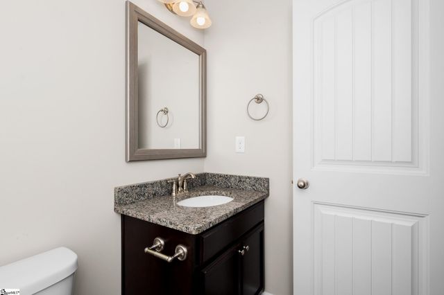 198 Highland Springs Loop, Inman, SC 29349