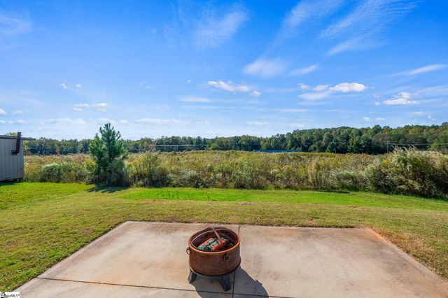 198 Highland Springs Loop, Inman, SC 29349