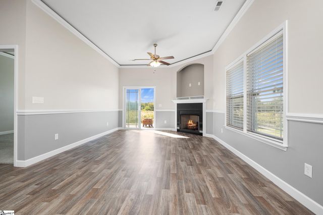 198 Highland Springs Loop, Inman, SC 29349