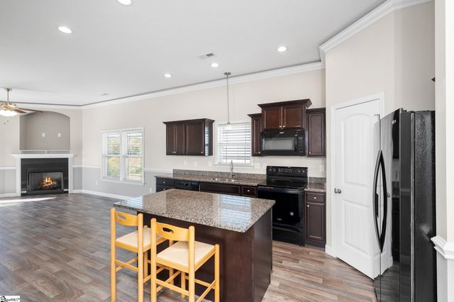 198 Highland Springs Loop, Inman, SC 29349