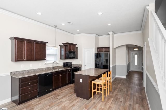 198 Highland Springs Loop, Inman, SC 29349