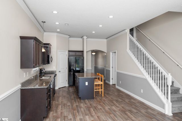 198 Highland Springs Loop, Inman, SC 29349