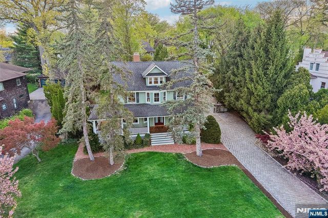 130 N Maple Avenue, Ridgewood, NJ 07450