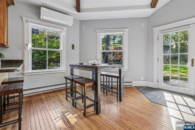 130 N Maple Avenue, Ridgewood, NJ 07450