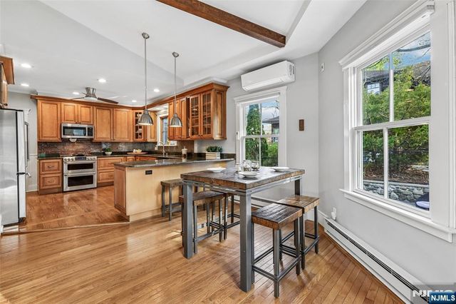 130 N Maple Avenue, Ridgewood, NJ 07450