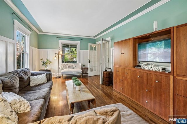 130 N Maple Avenue, Ridgewood, NJ 07450