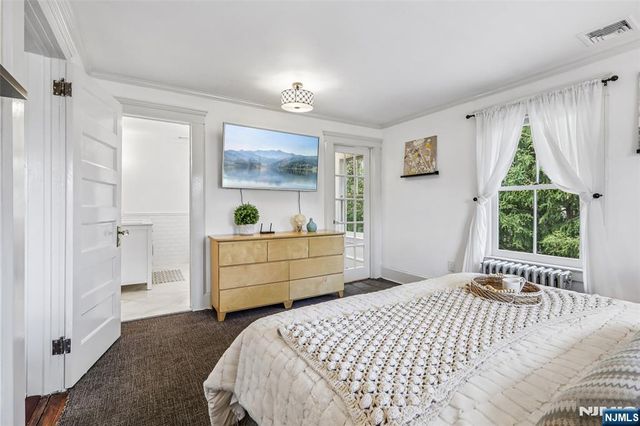 130 N Maple Avenue, Ridgewood, NJ 07450