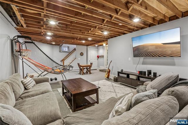 130 N Maple Avenue, Ridgewood, NJ 07450