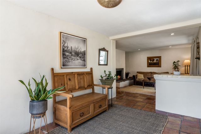 1402 Bishops Lodge Road A, Santa Fe, NM 87506