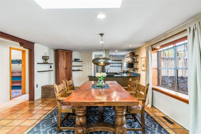 1402 Bishops Lodge Road A, Santa Fe, NM 87506