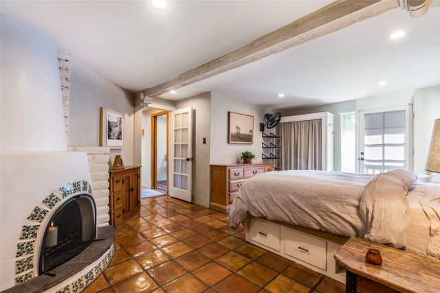 1402 Bishops Lodge Road A, Santa Fe, NM 87506