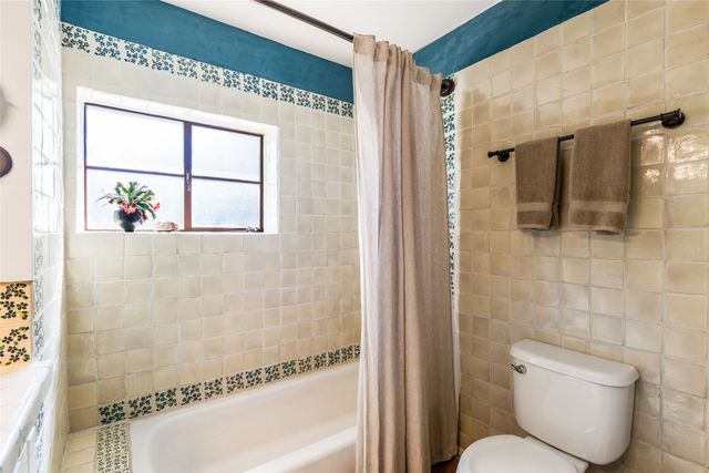 1402 Bishops Lodge Road A, Santa Fe, NM 87506