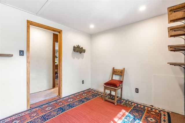 1402 Bishops Lodge Road A, Santa Fe, NM 87506