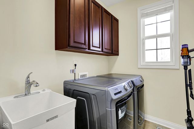 8944 Spring Violet Place, Zionsville, IN 46077