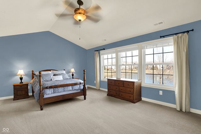 8944 Spring Violet Place, Zionsville, IN 46077