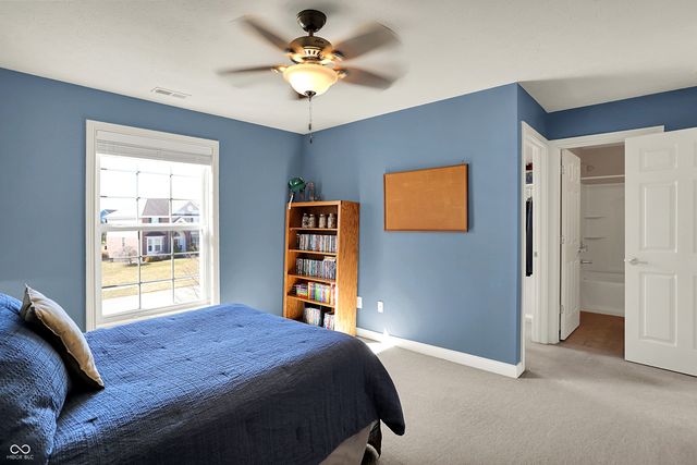 8944 Spring Violet Place, Zionsville, IN 46077