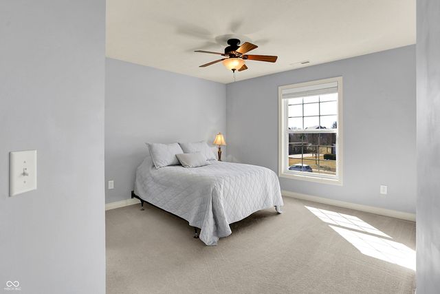 8944 Spring Violet Place, Zionsville, IN 46077