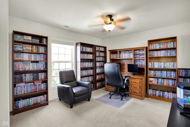 8944 Spring Violet Place, Zionsville, IN 46077