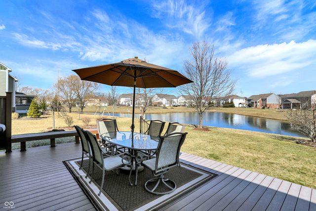 8944 Spring Violet Place, Zionsville, IN 46077