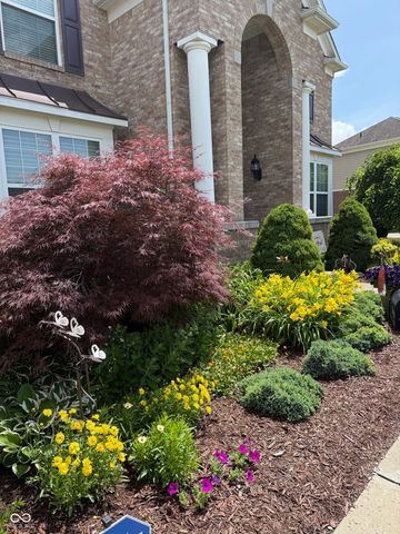 8944 Spring Violet Place, Zionsville, IN 46077