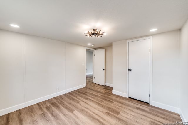 551 BIG OAK DR, San Antonio, TX 78264