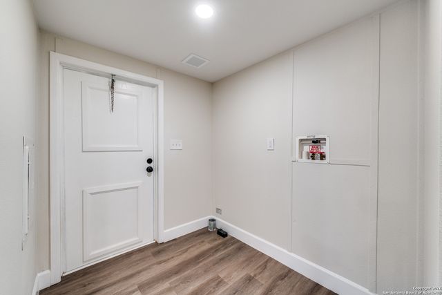 551 BIG OAK DR, San Antonio, TX 78264
