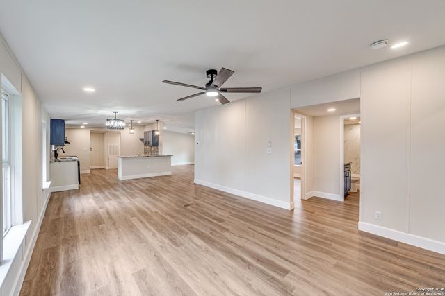 551 BIG OAK DR, San Antonio, TX 78264