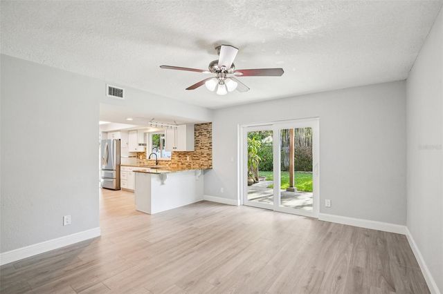 2589 KNOLL STREET W, Palm Harbor, FL 34683