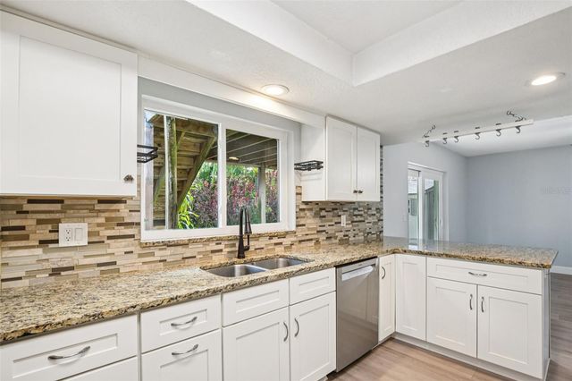 2589 KNOLL STREET W, Palm Harbor, FL 34683