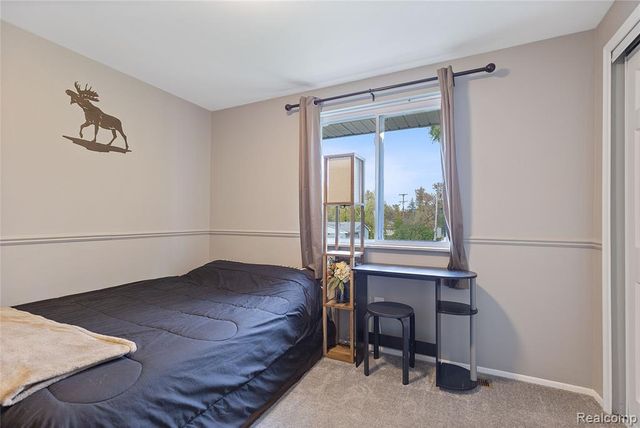 5423 Meadowcrest Drive, Flint, MI 48532