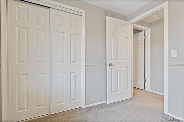 5423 Meadowcrest Drive, Flint, MI 48532