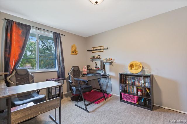 5423 Meadowcrest Drive, Flint, MI 48532