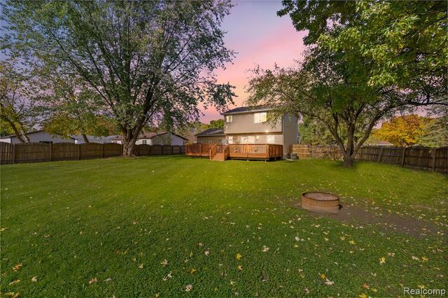 5423 Meadowcrest Drive, Flint, MI 48532