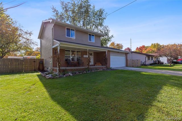 5423 Meadowcrest Drive, Flint, MI 48532