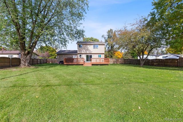 5423 Meadowcrest Drive, Flint, MI 48532