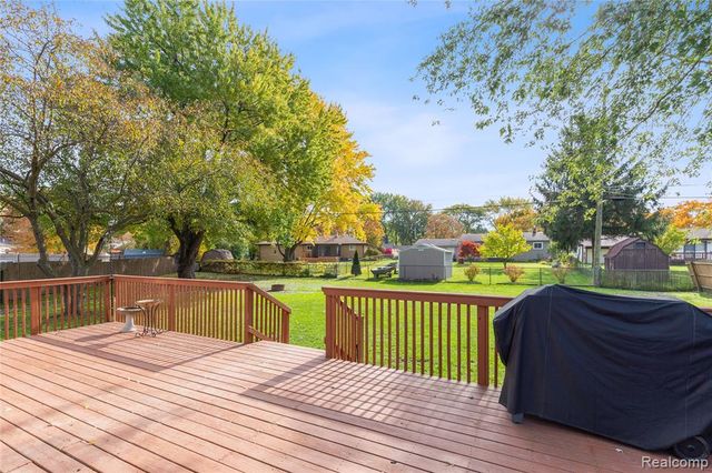 5423 Meadowcrest Drive, Flint, MI 48532