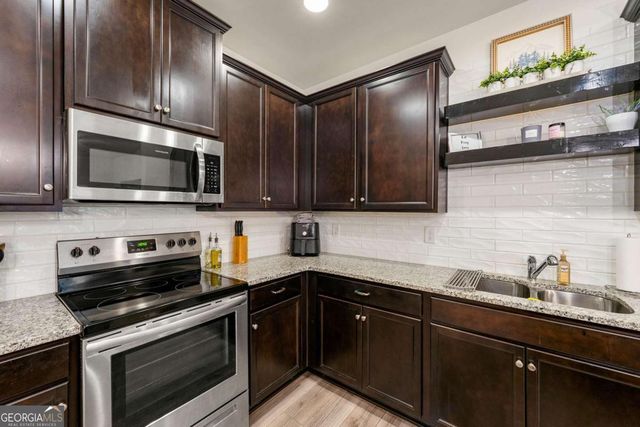 3295 Estes Drive, South Fulton, GA 30349