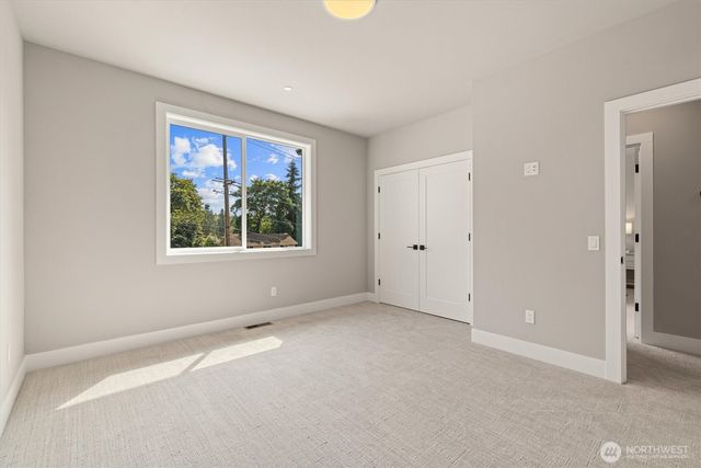 18520 83rd Avenue NE, Kenmore, WA 98028